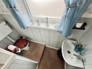 WC- click for photo gallery